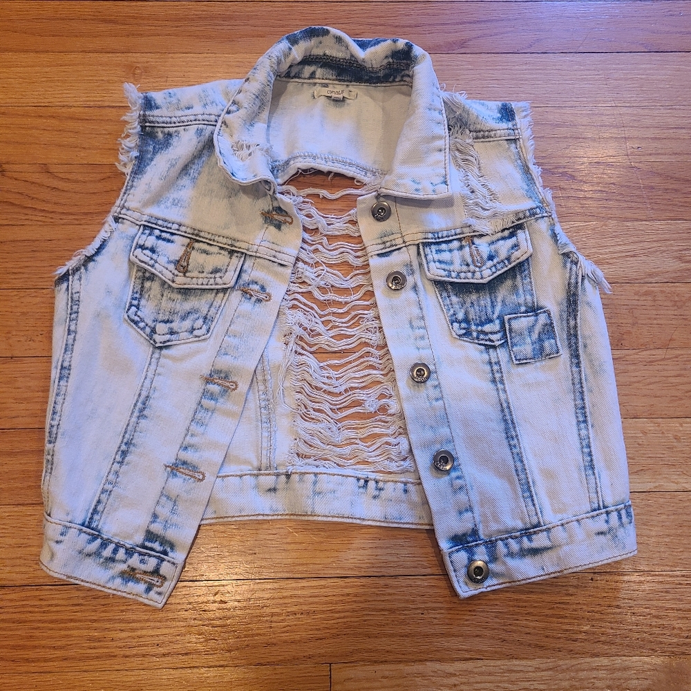 Women's Distressed Jean Jacket